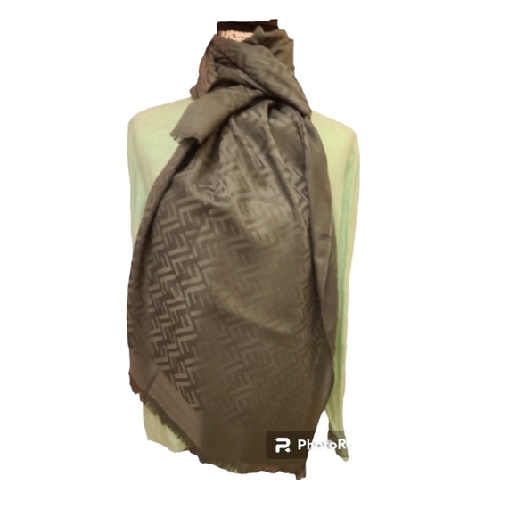 🧧 Fendi Zucca Silk & Cashmere Shawl🎗+GIFT(copy) - Picture 2 of 16